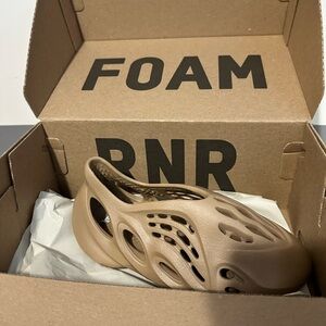 Yeezy Foam Runner Size 6